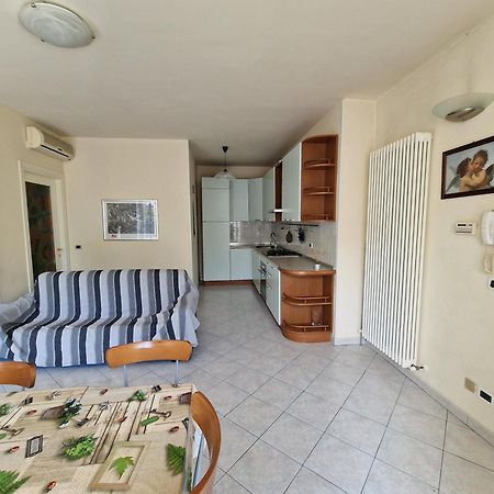 Villa Sante Residence Pesaro Bagian luar foto